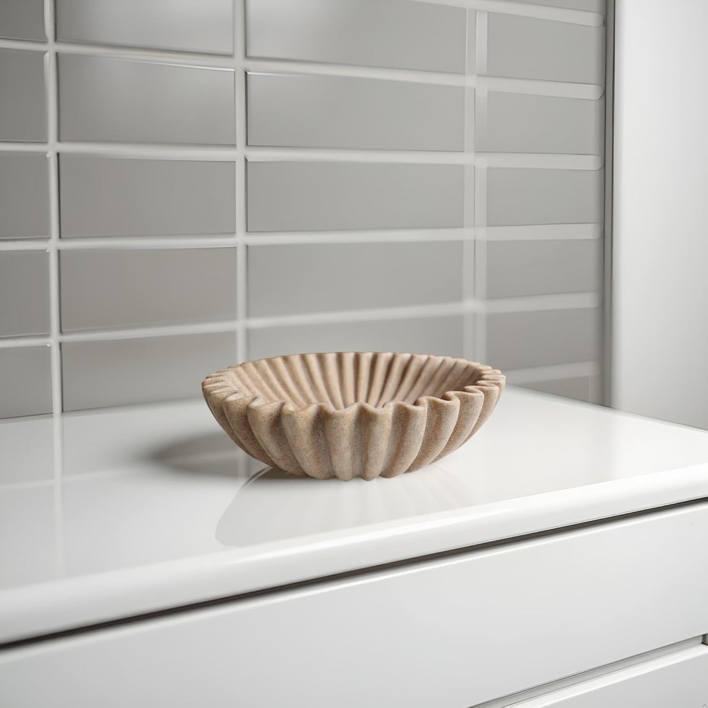 10" Large Decorative Bowl decor, Scalloped Bowls for Modern Home Decor,Ruffle Decor,Stylish Key Bowl for Entry Table,Decorative Fruit Bowl for Kitchen Counter,Artificial Stone Beige