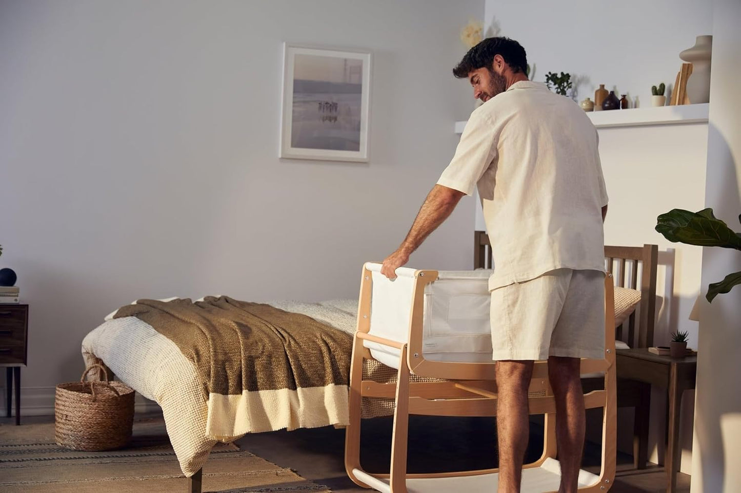 SnuzPod 4 Rocking Baby Bassinet Bedside Sleeper - Lightweight, Portable Bedside Bassinet, Lift Off Crib, Zip Down Wall, 3D Breathable Mattress, 6 Height Settings and Comfort Incline Mode, Natural