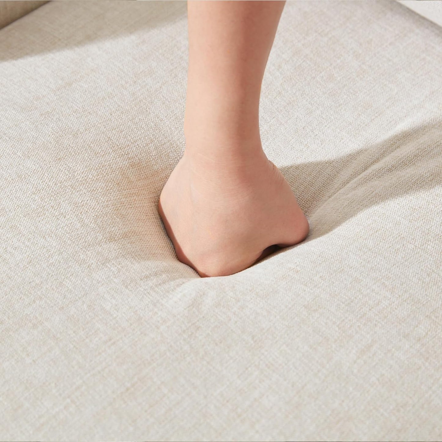 VKNOW Upholstered Dining Chairs, Modern Kitchen Chairs Dinner Chairs with 4 Casters, Linen Armchair for Bedroom Reading Room Living Room, Beige