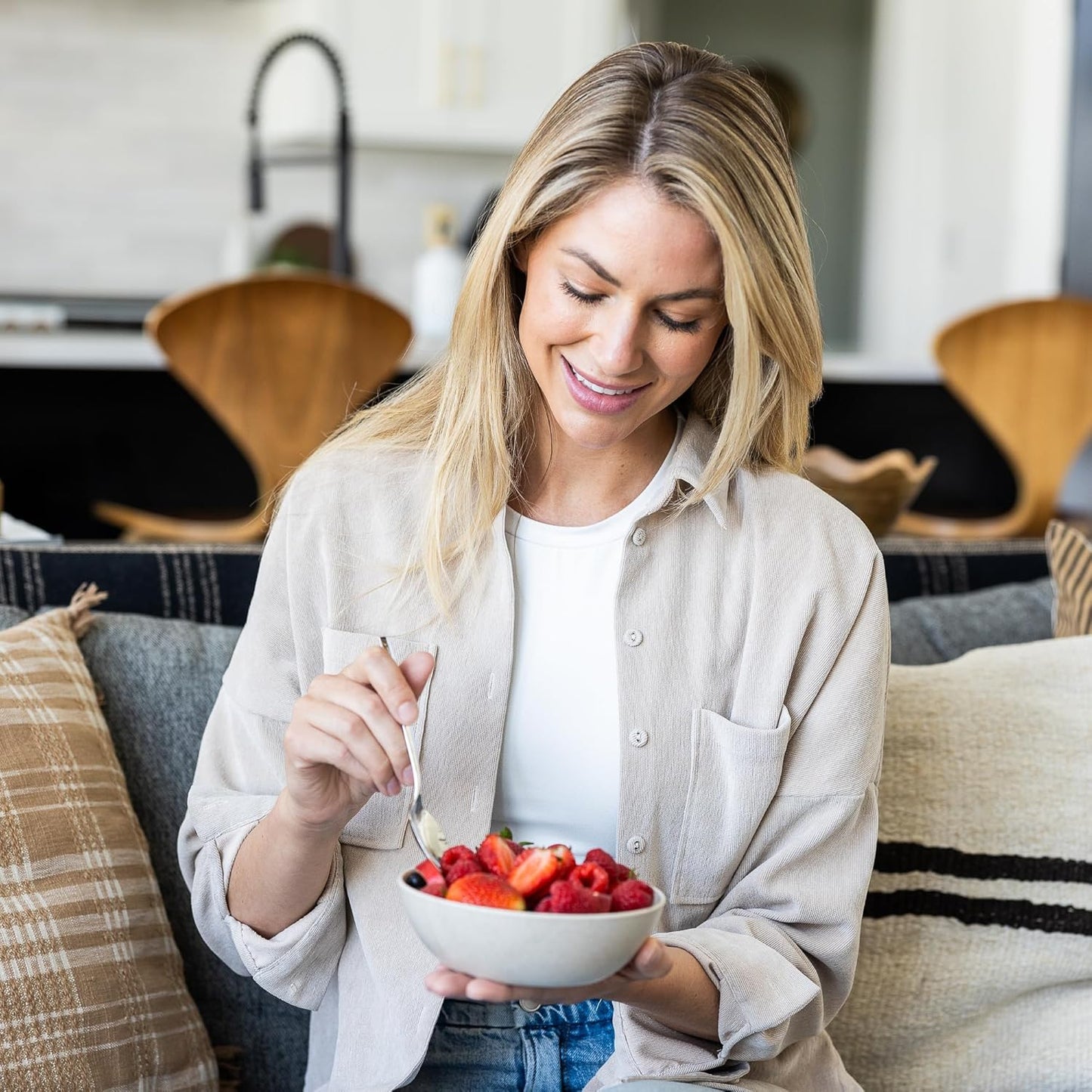 Grow Forward Premium Wheat Straw Bowls - 20oz Microwave Safe Plastic Cereal Bowls Set of 8 for Kitchen, Camping, RV, Dessert, Snack, Soup, Salad, Fruit - Reusable, Unbreakable & BPA Free - Sahara