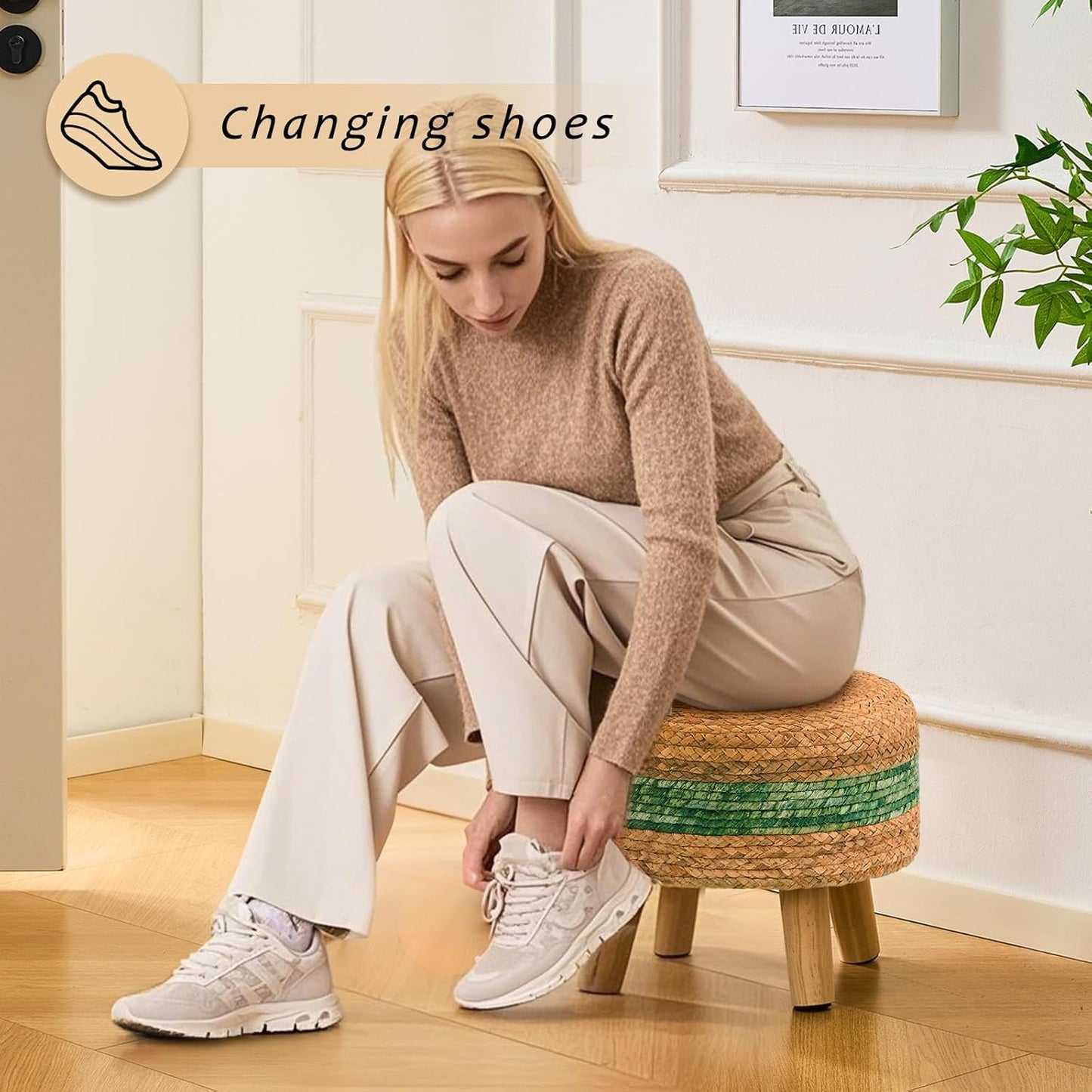 Handwoven Round Ottoman, Natural Water Hyacinth Outdoor Patio Pouf Seagrass Low Stool with Wood Legs, Soft Padded Footrest for Living Room Bedroom Garden, Green