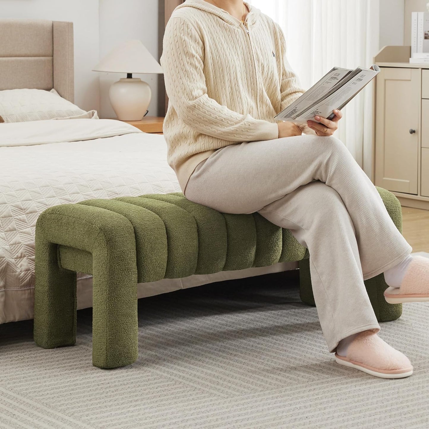 43.3" Bedroom Bench, Upholstered Entryway Bench, Modern End of Bed Ottoman with Solid Wood Legs and Adjustable Foot Pegs for Entryway, Dining Room and Living Room (Green Boucle)