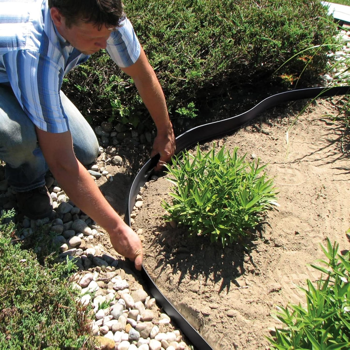 Greaner Landscape Edging, 2 Inch Tall | 40 FT Lawn Edging and Landscape Border, Plastic Edging for Landscaping, Garden Edging Border for Pathway, Yard, Walkway, Patio, Playground(71 Pcs Spikes)